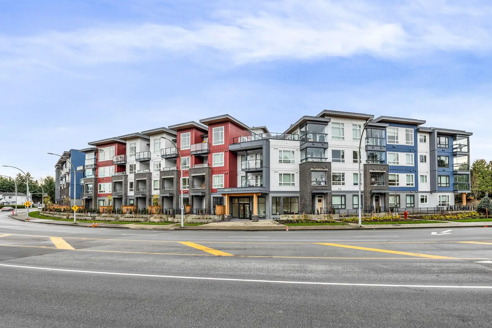 325 13788 76 AVENUE, Surrey BC V3W 3V9