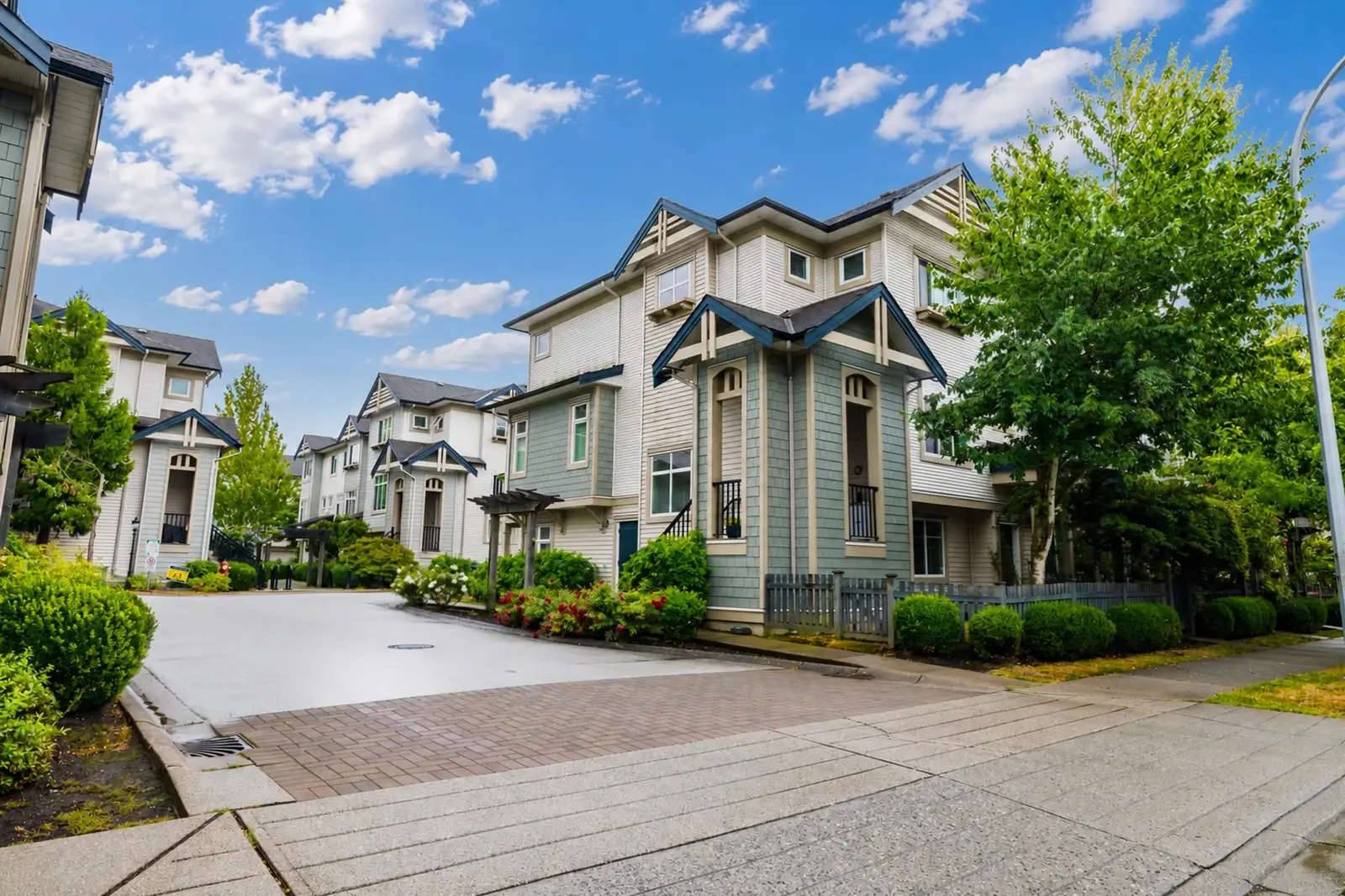 49 8418 163 STREET, Surrey BC V4N 6K8