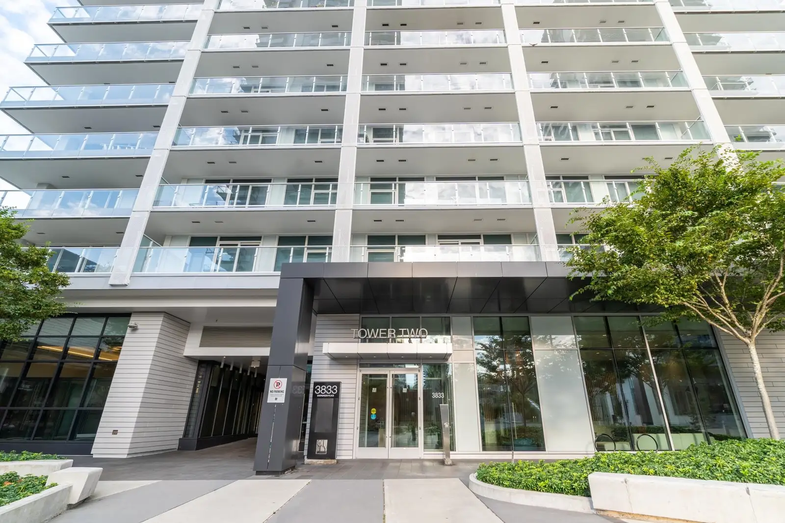 302 3833 EVERGREEN PLACE, Burnaby BC V3J 0M2