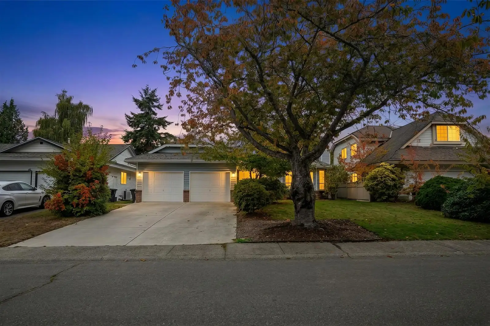 14129 16A AVENUE, Surrey BC V4A 8K2