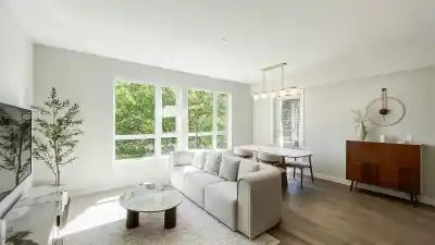 208 4080 YUKON STREET, Vancouver BC V5Y 0L4