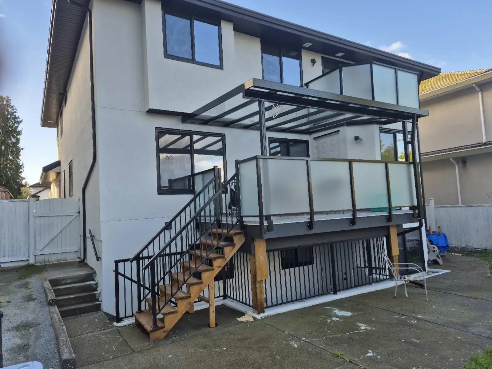 7622 147A STREET, Surrey BC V3S 8Z3