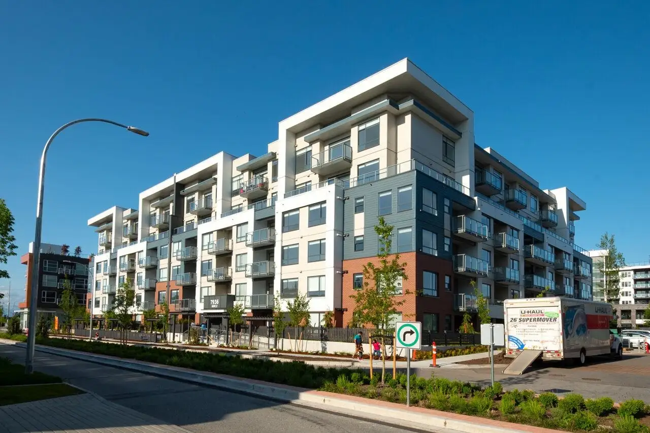423 7936 206 STREET, Langley BC V2Y 3X1