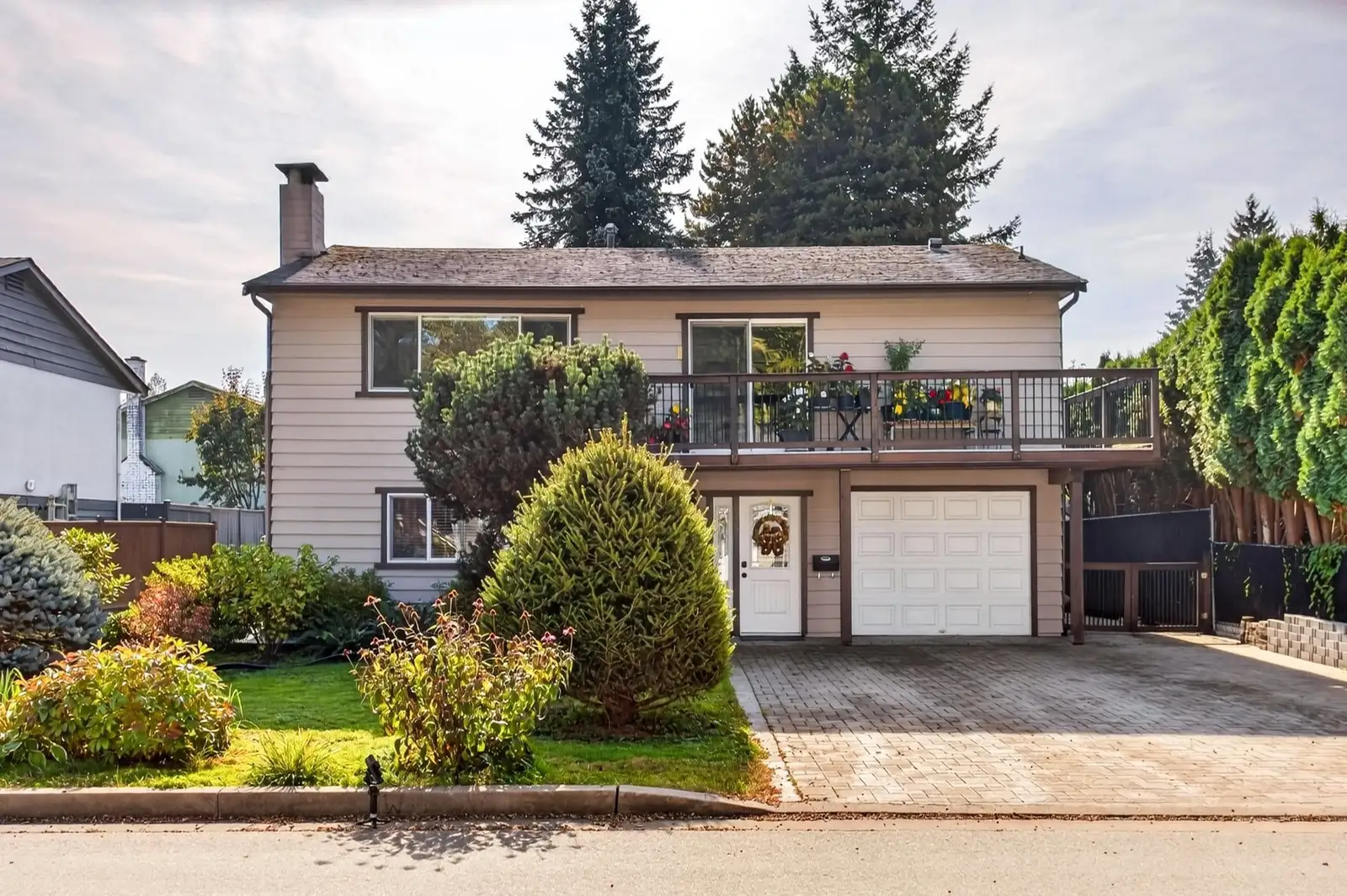 920 RAYMOND AVENUE, Coquitlam BC V3B 2M5