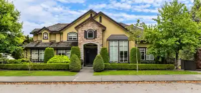 9238 164 STREET, Surrey BC V4N 3C9