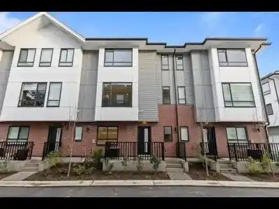 30 12635 63 AVENUE, Surrey BC V3X 1T9