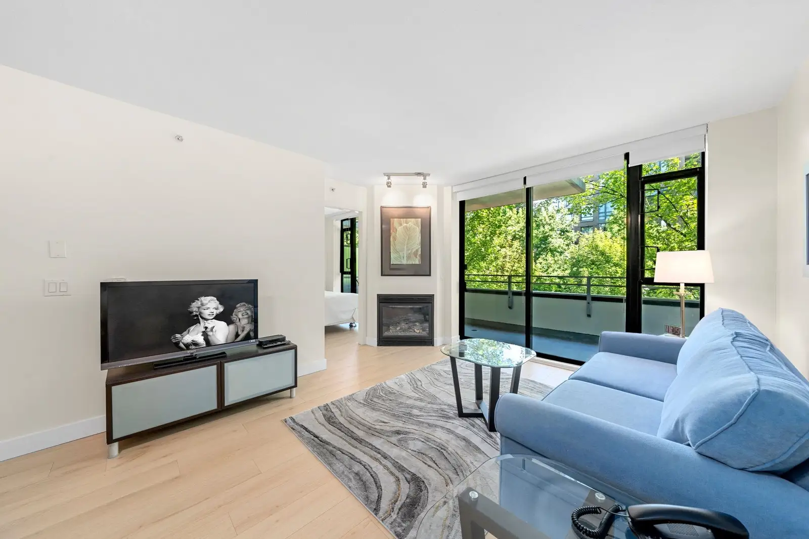 305 175 W 1ST STREET, North Vancouver BC V7M 3N9