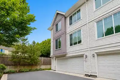 10 8033 166B STREET, Surrey BC V4N 0G7