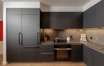 210 480 W 16TH AVENUE, Vancouver BC V5Z 2W4