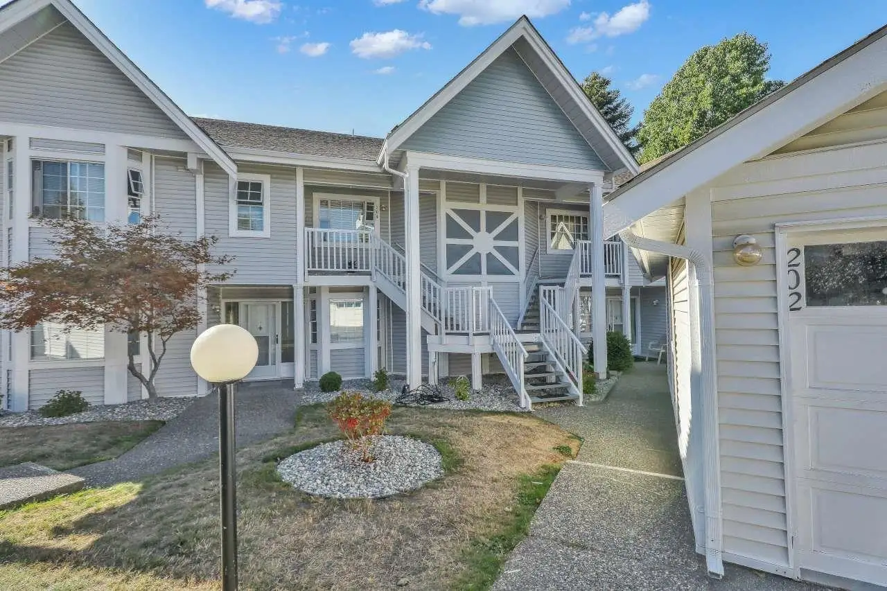 202 9109 154 STREET, Surrey BC V3R 9G8