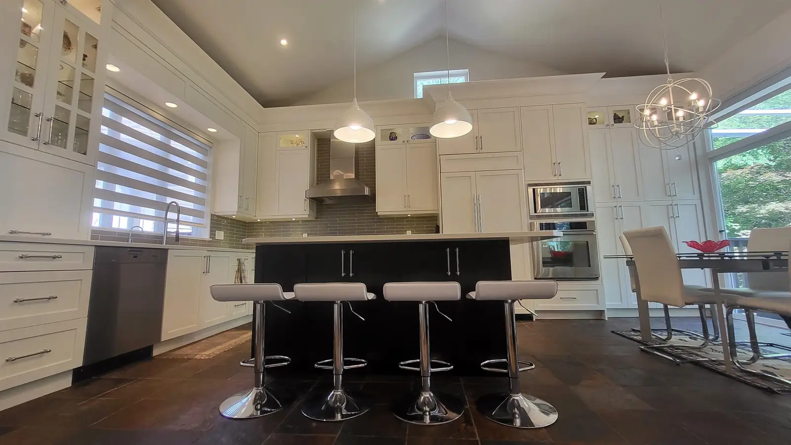 62 ASHWOOD DRIVE, Port Moody BC V3H 5H2