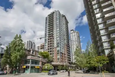 702 1155 THE HIGH STREET, Coquitlam BC V3B 7W4
