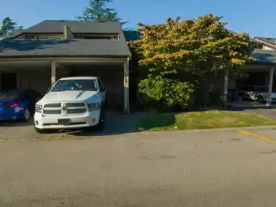 702 9270 122 STREET, Surrey BC V3V 4L5