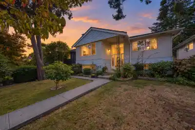 6333 ELGIN STREET, Vancouver BC V5W 3K4