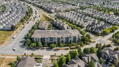 202 19201 66A AVENUE, Surrey BC V4N 6N7