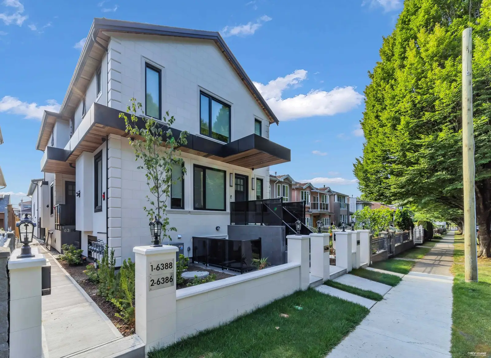 1 6388 ARGYLE STREET, Vancouver BC V5P 3K3