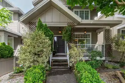 2914 152 STREET, Surrey BC V4P 3K4