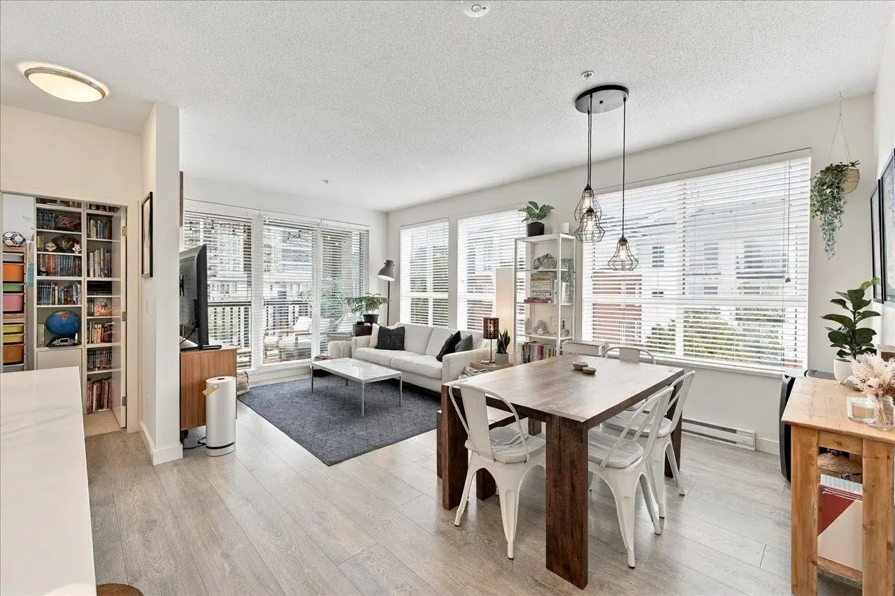 316 611 REGAN AVENUE, Coquitlam BC V3J 0E5