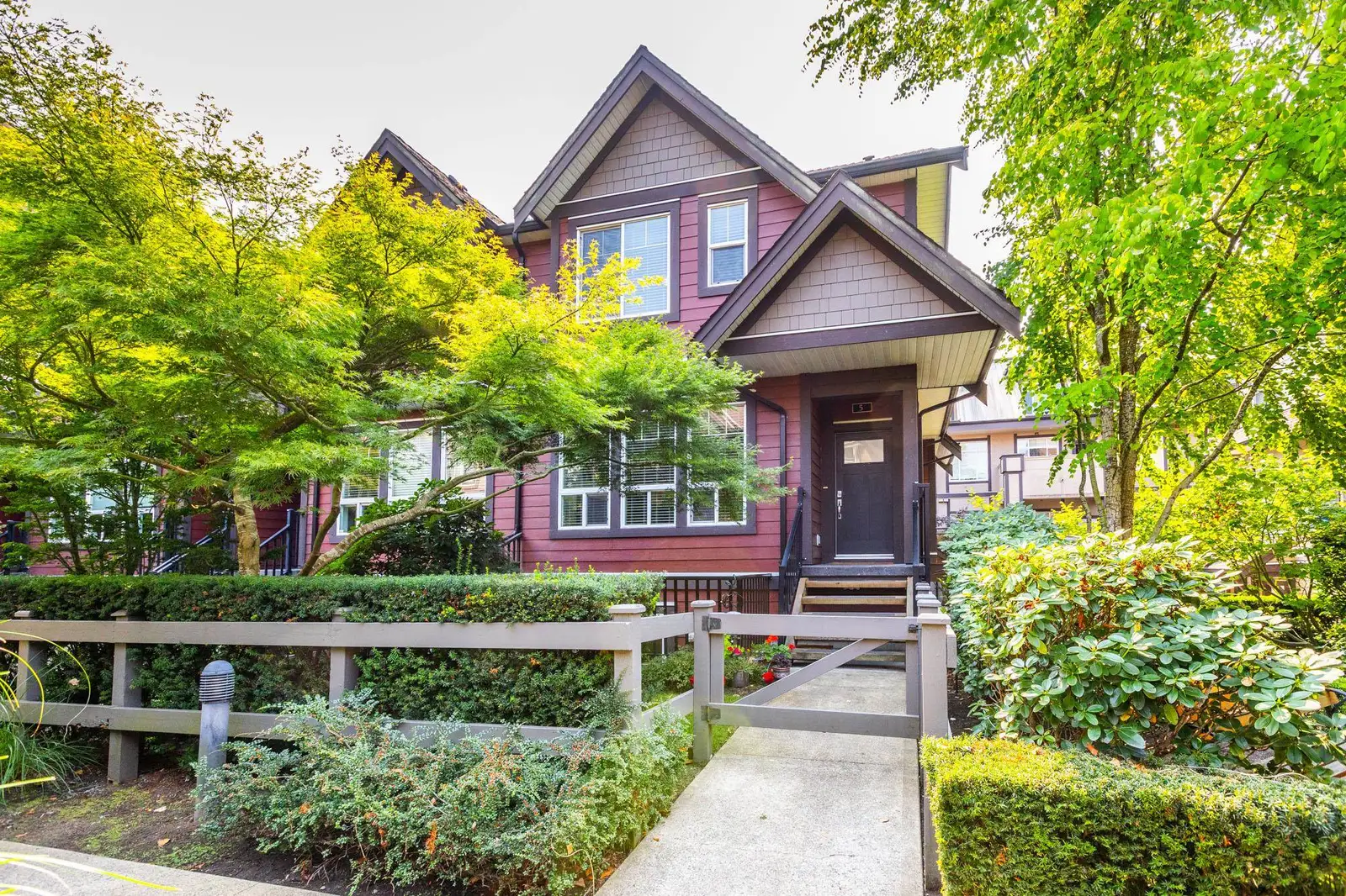 5 14877 60 AVENUE, Surrey BC V3S 1R8