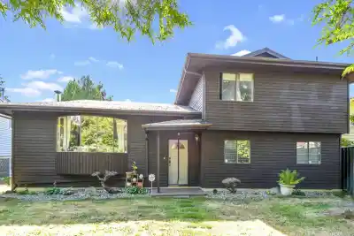 8473 152 STREET, Surrey BC V3S 3M9