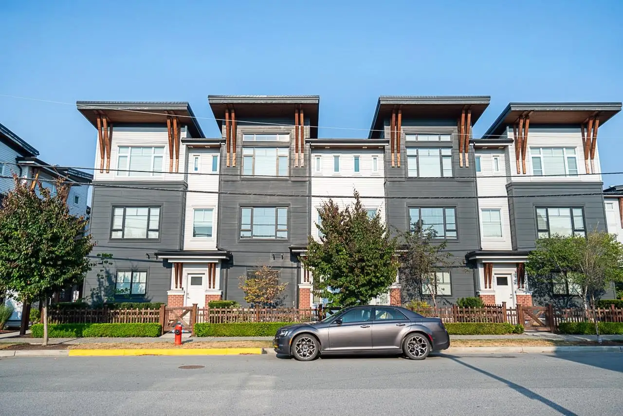 8 22128 48A AVENUE, Langley BC V3A 0L6