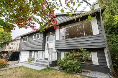 19751 54A AVENUE, Langley BC V3A 3W4