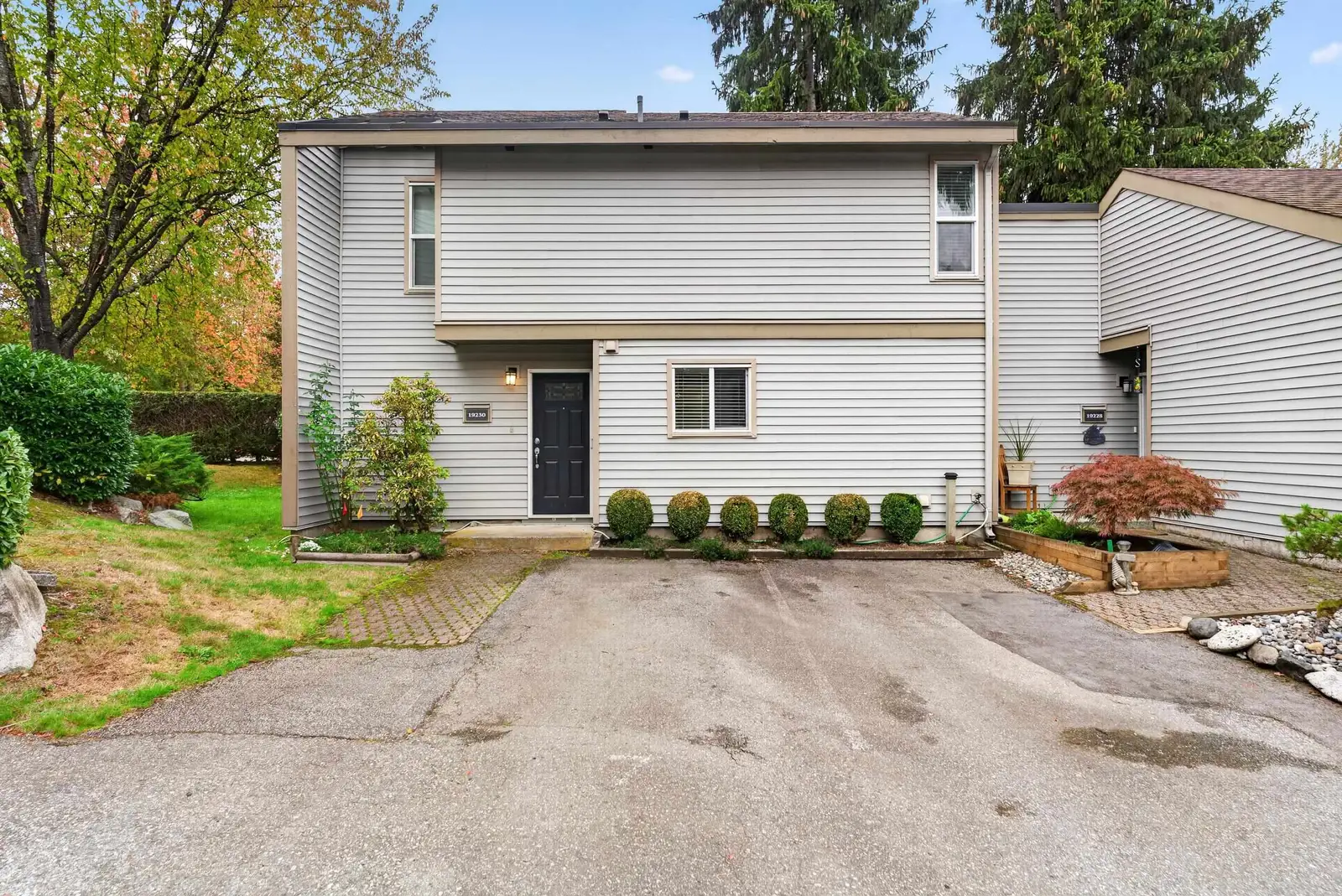 19230 FAIRWAY DRIVE DRIVE, Surrey BC V3S 5M8