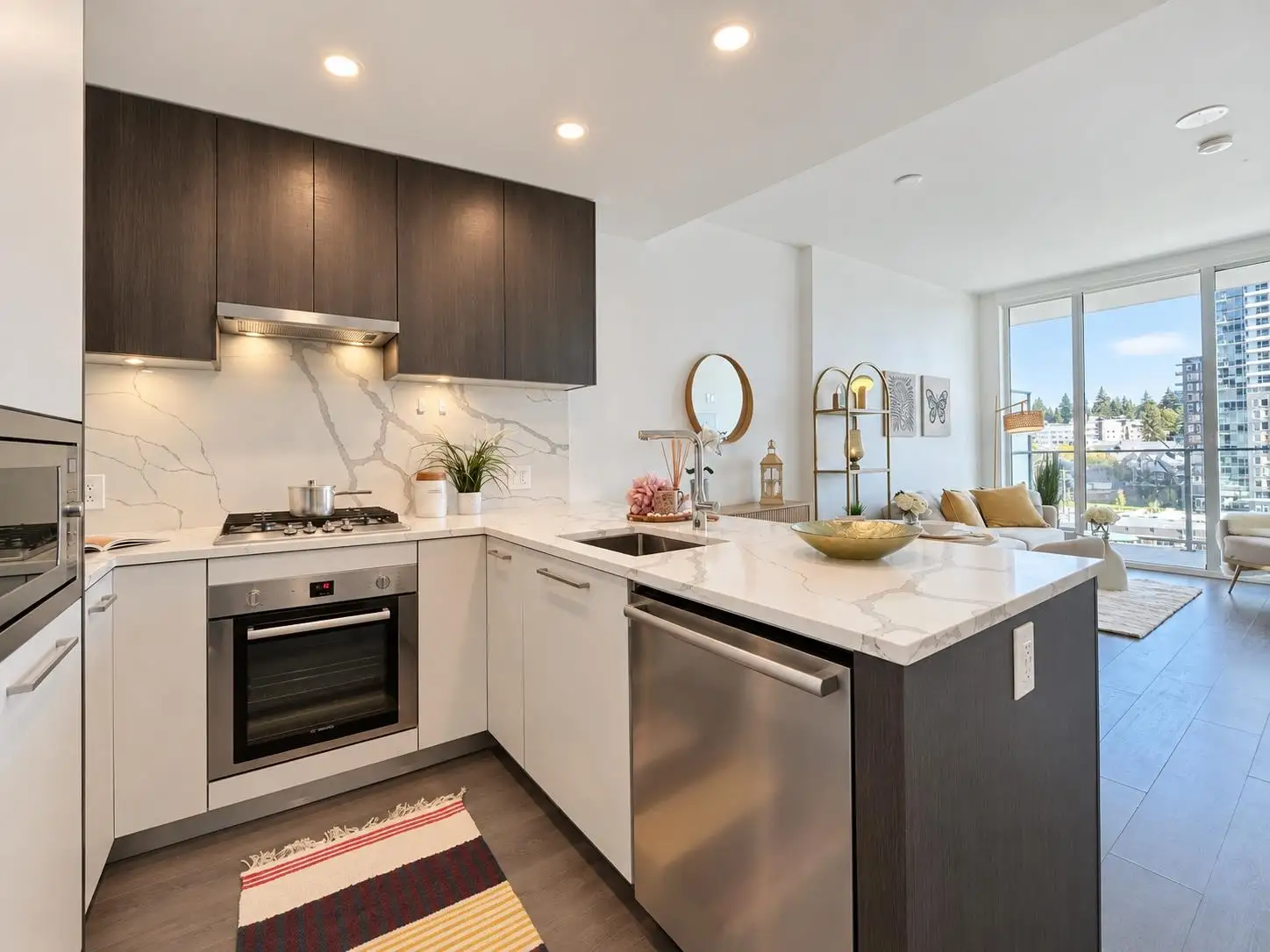 609 567 CLARKE ROAD, Coquitlam BC V3J 0K7