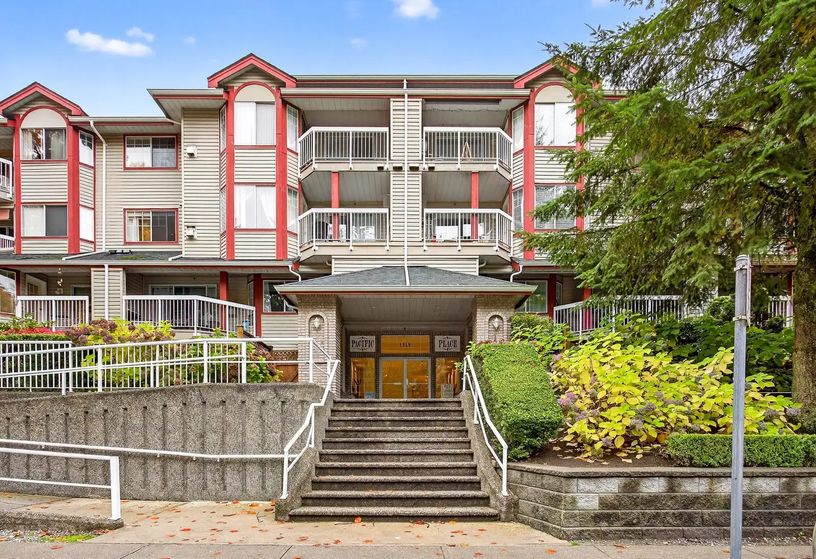 107 1215 PACIFIC STREET, Coquitlam BC V3B 7M4