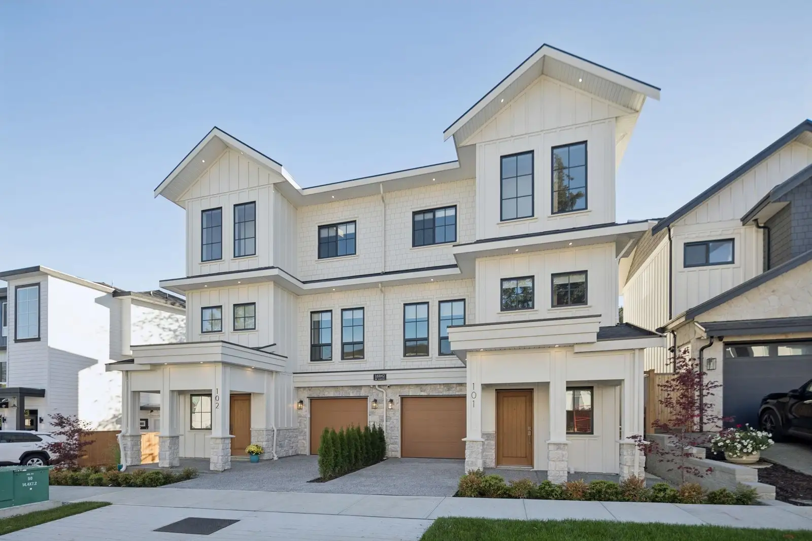 101 16042 9A AVENUE, Surrey BC V4A 9A7