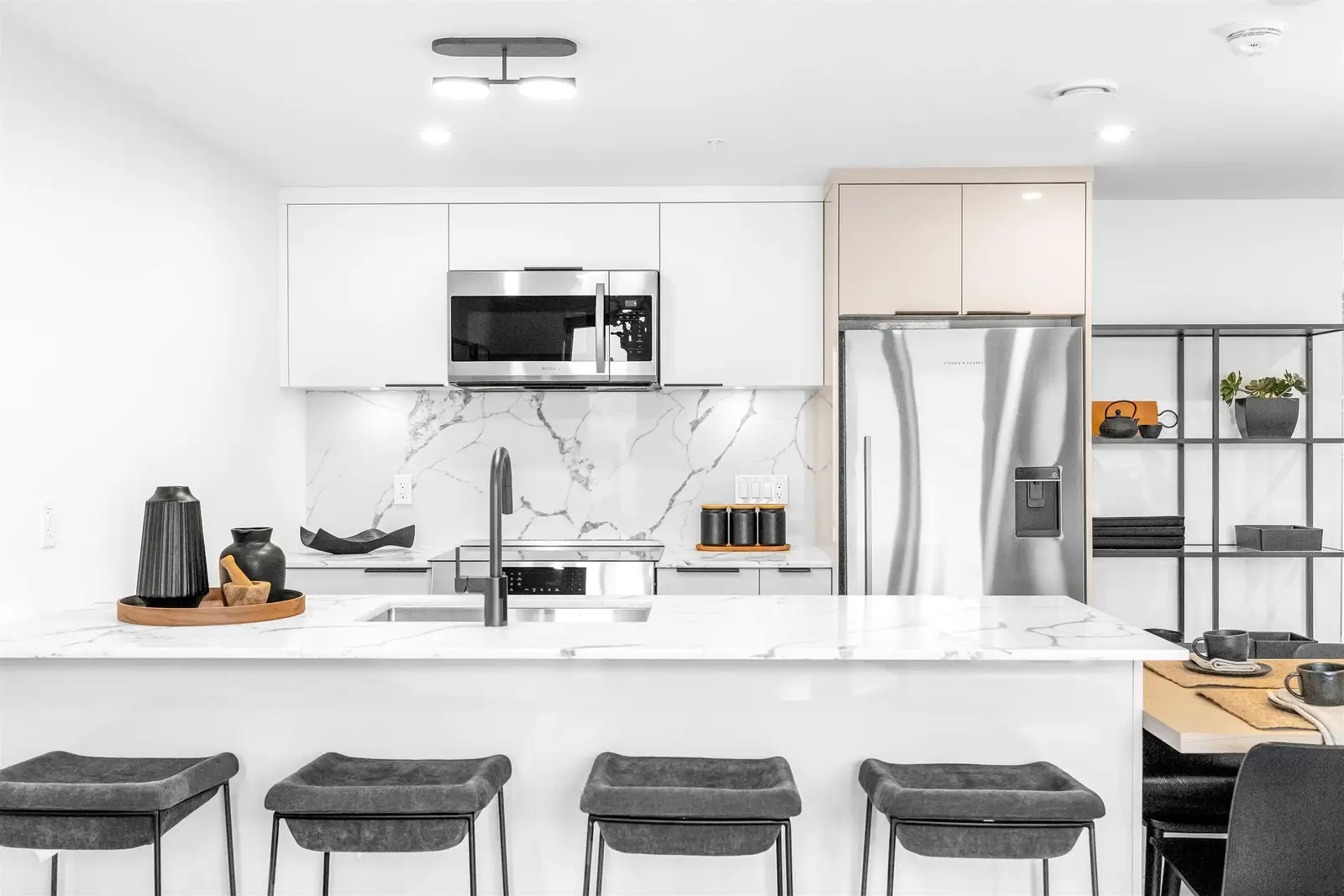 111 2085 E 1ST AVENUE, Vancouver BC V5N 1B6