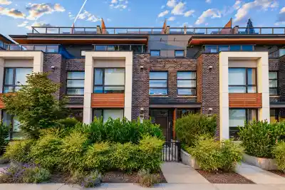302 6085 IRMIN STREET, Burnaby BC V5J 5C5