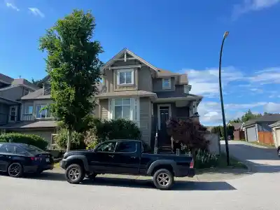 23647 112A AVENUE, Maple Ridge BC V2W 0C8