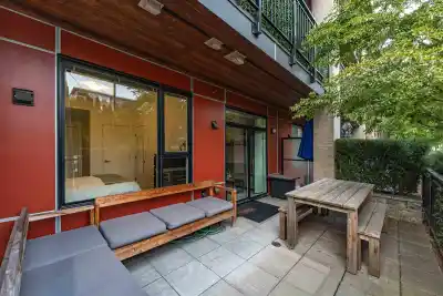 109 621 REGAN AVENUE, Coquitlam BC V3J 0K1