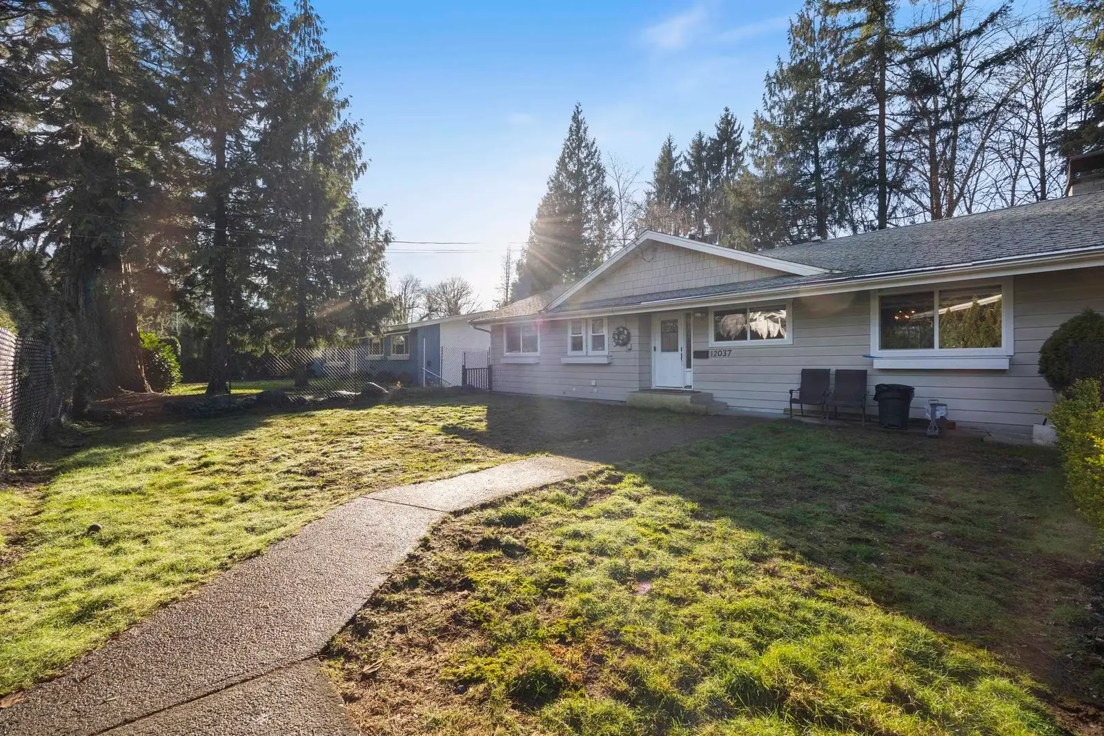 12037 208 STREET, Maple Ridge BC V2X 4W9