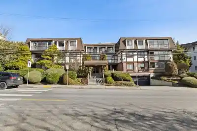309 1444 MARTIN STREET, White Rock BC V4B 3W7
