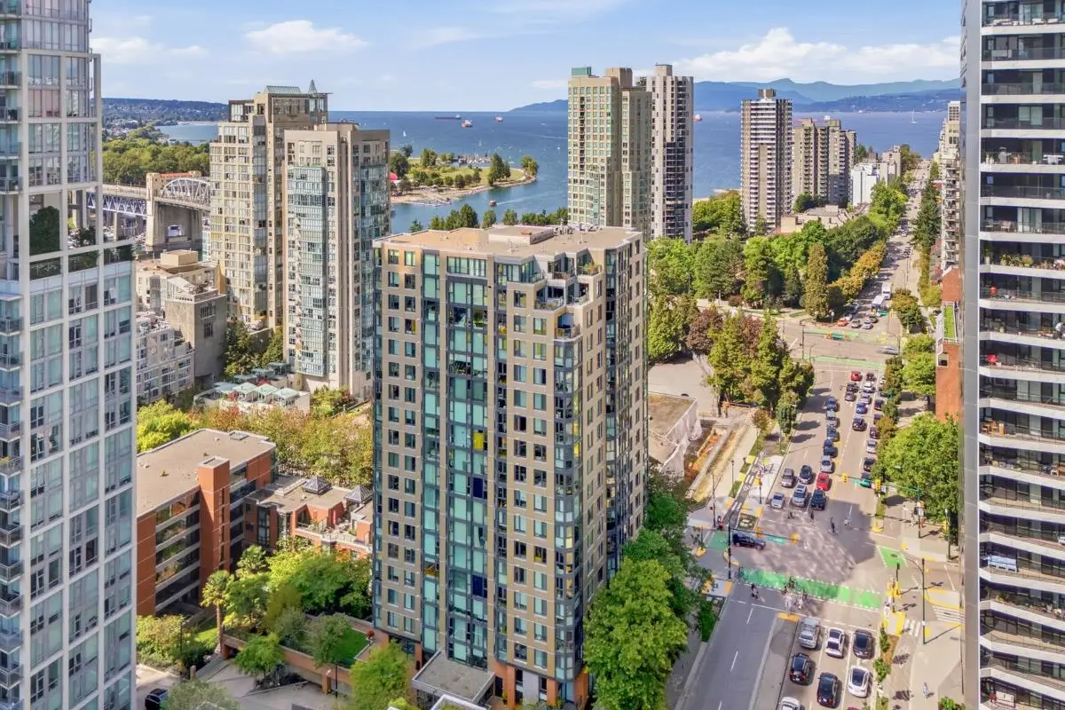 1007 888 PACIFIC STREET, Vancouver BC V6Z 2S6