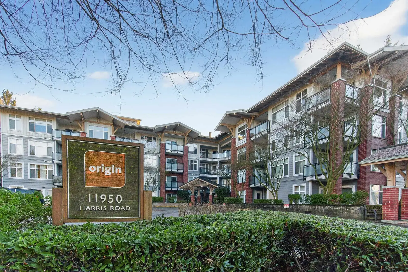 201 11950 HARRIS ROAD, Pitt Meadows BC V3Y 0B7