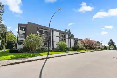 302 1520 VIDAL STREET, White Rock BC V4B 3T7