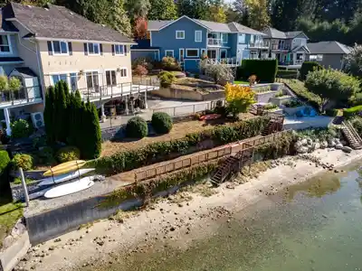 1678 BEACH AVENUE, Port Moody BC V3H 3M1