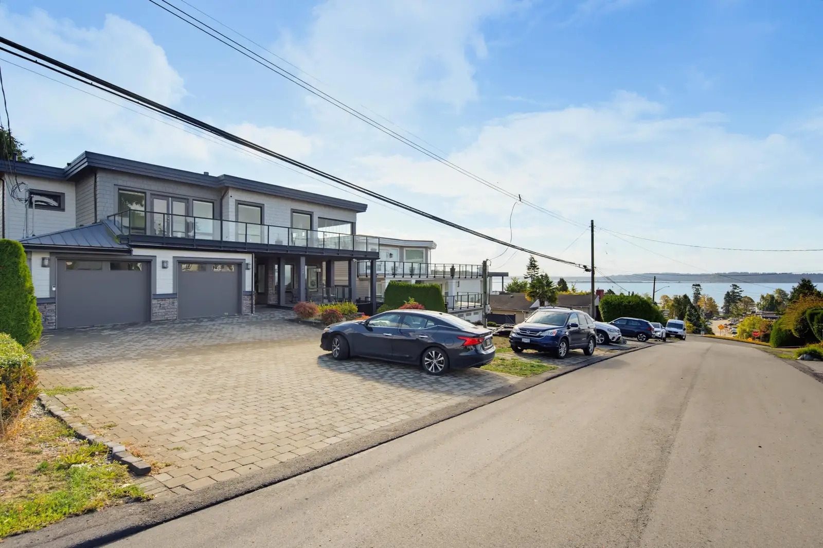 1040 LEE STREET, White Rock BC V4B 4P1