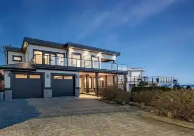 1040 LEE STREET, White Rock BC V4B 4P1