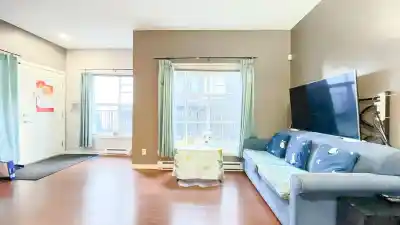 215 4155 CENTRAL BOULEVARD, Burnaby BC V5H 4X2