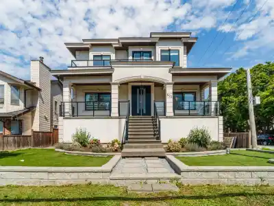 501 EWEN AVENUE, New Westminster BC V3M 5B6
