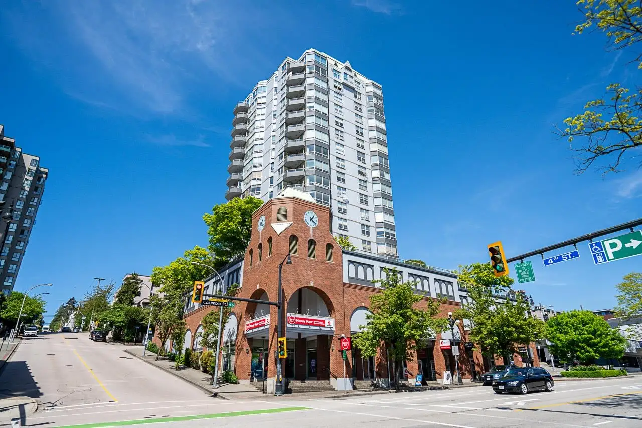 1000 328 CLARKSON STREET, New Westminster BC V3L 5S3