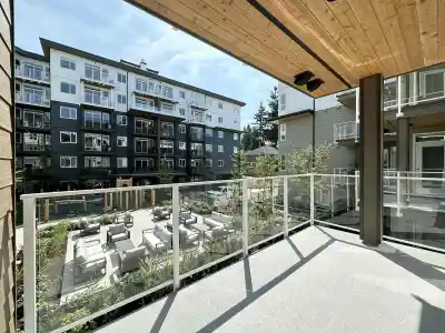 313 723 GROVER AVENUE, Coquitlam BC V3J 0L9