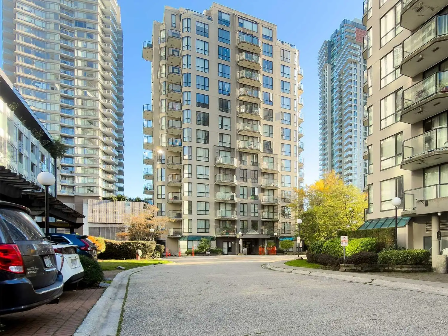 904 828 AGNES STREET, New Westminster BC V3M 6R4