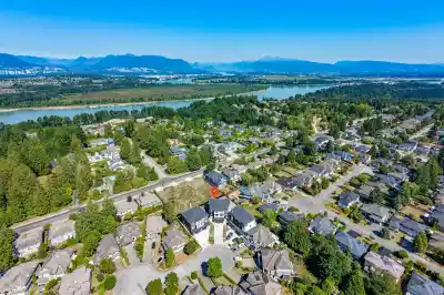 102 15871 111A AVENUE, Surrey BC V4N 5B4