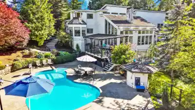 24325 126 AVENUE, Maple Ridge BC V4R 1M2