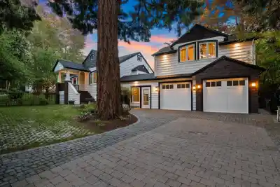 12682 CRESCENT ROAD, Surrey BC V4A 2V5